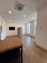 1190 Stafford Rd, Unit 1-3 in Fall River, MA - Building Photo - Building Photo