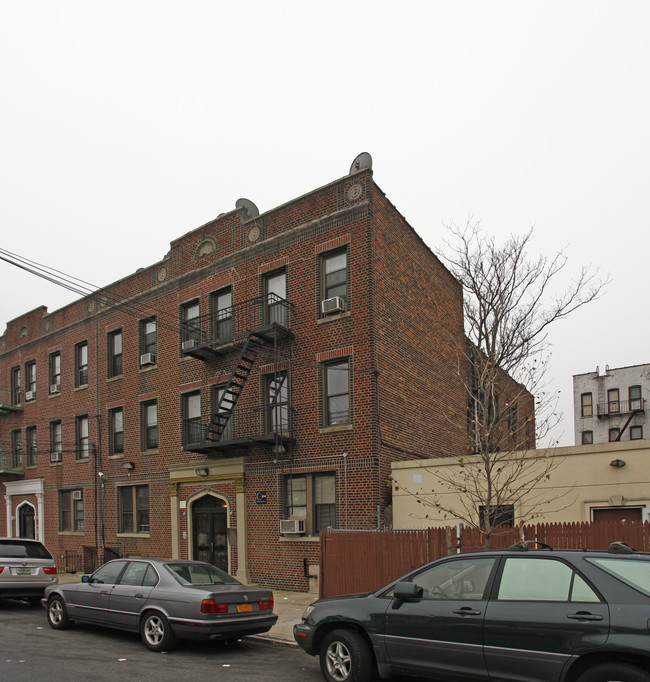 414 E 34th St in Brooklyn, NY - Building Photo - Building Photo