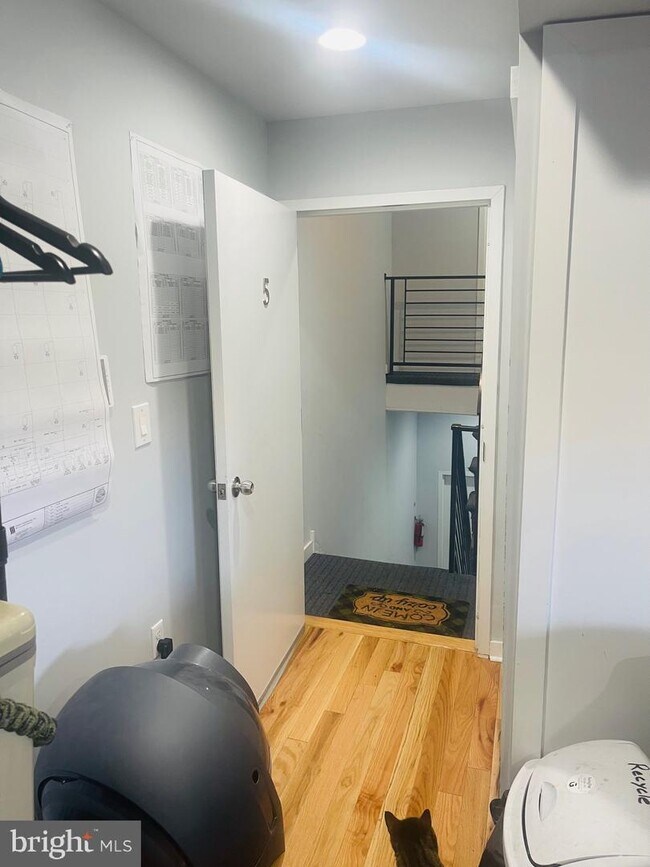 2221 S Broad St-Unit -3 in Philadelphia, PA - Building Photo - Building Photo