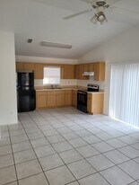 706 NE 27th St in Ocala, FL - Building Photo