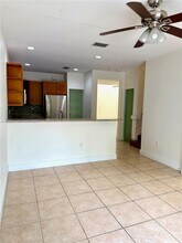 10747 NW 76th Ln in Doral, FL - Building Photo - Building Photo
