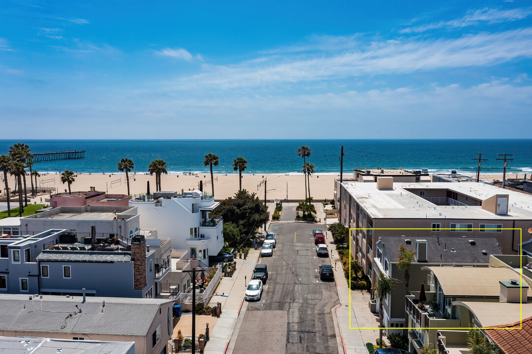 49 15th St in Hermosa Beach, CA - Building Photo