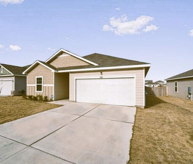 13100 John Calhoun Dr in Manor, TX - Building Photo - Building Photo