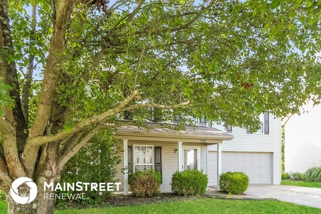 10613 Irvin Pines Dr in Louisville, KY - Building Photo - Building Photo