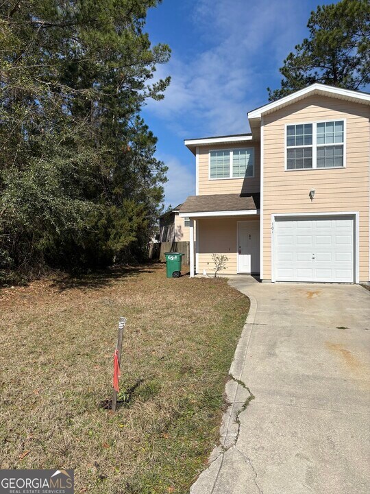 135 Ashwood Cir in St. Marys, GA - Foto de edificio