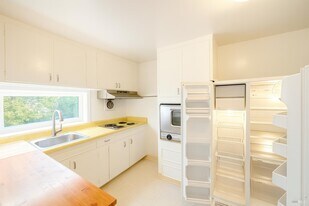 34 Sunrise Ave in Mill Valley, CA - Building Photo