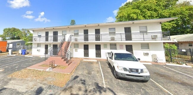 property at 840 NW 5th Ave