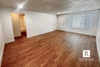 544 Marie St in Medford, OR - Building Photo - Building Photo