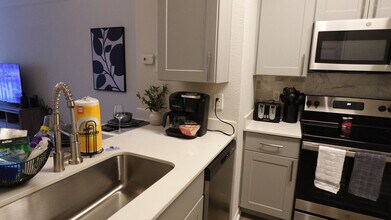 3550 Esplanade Way in Tallahassee, FL - Building Photo - Building Photo