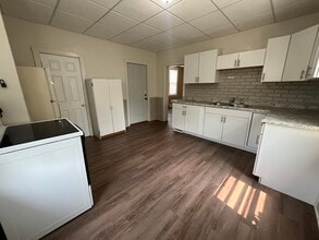 810 S 25th St in Manitowoc, WI - Building Photo - Building Photo