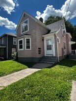 1701 2nd St in Moline, IL - Building Photo