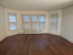 7219 N Wolcott Ave, Unit 1 in Chicago, IL - Building Photo - Building Photo