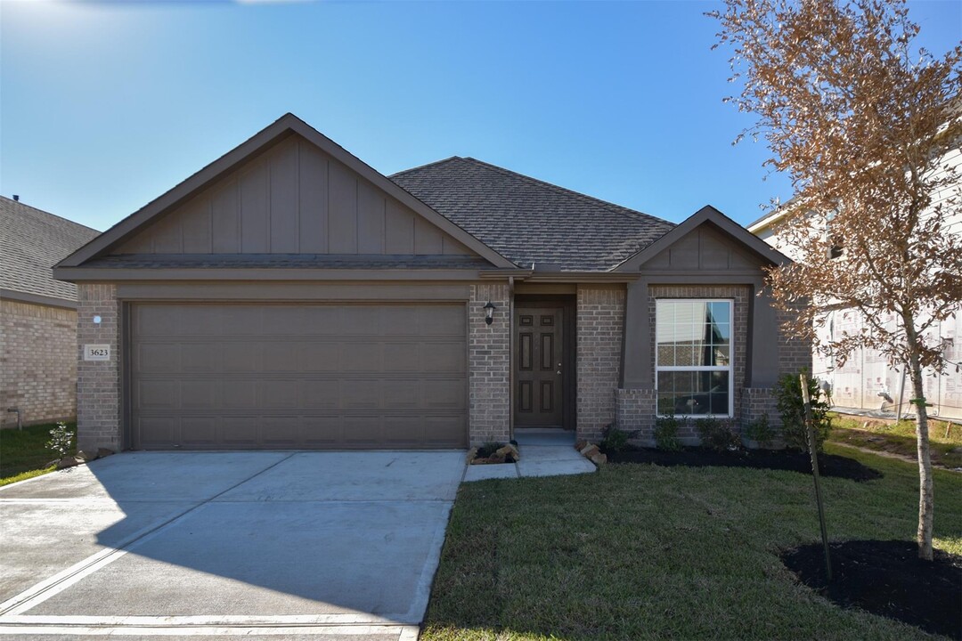 3623 Fall Pasture Ln in Richmond, TX - Building Photo