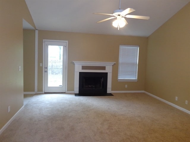 3720 Southbend Dr in Murfreesboro, TN - Foto de edificio - Building Photo