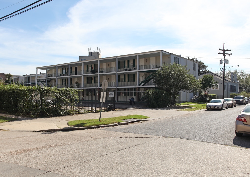 Avenue Edge Apartments in New Orleans, LA - Building Photo