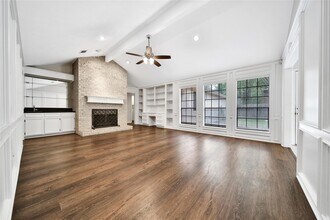 3939 Fawn Creek Dr in Humble, TX - Foto de edificio - Building Photo