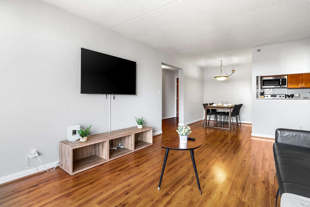 401 12th St S in Arlington, VA - Building Photo