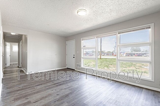 11123 Blue Ridge Blvd in Kansas City, MO - Building Photo - Building Photo