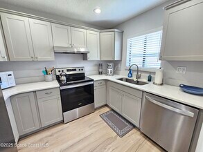 3799 S Banana River Blvd in Cocoa Beach, FL - Building Photo - Building Photo