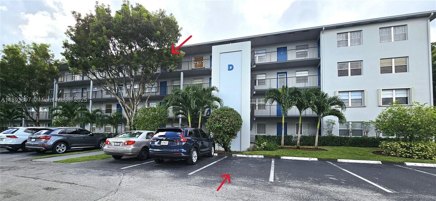 13450 SW 3rd St in Pembroke Pines, FL - Foto de edificio