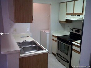 1239 SW 46th Ave in Pompano Beach, FL - Building Photo - Building Photo