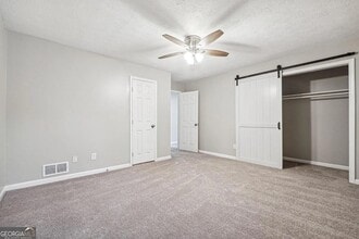 1071 Oakland Ave SE, Unit C in Conyers, GA - Foto de edificio - Building Photo