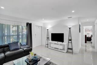 4314 SW 48th Ct in Fort Lauderdale, FL - Building Photo - Building Photo