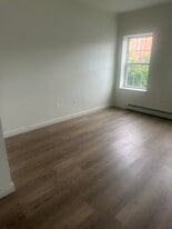 739 E 229th St in Bronx, NY - Building Photo