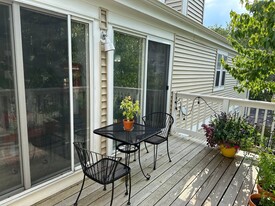 7808 E Oakbridge Way, Unit 08 in Madison, WI - Building Photo