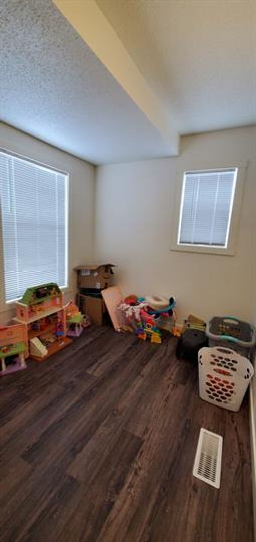 property at 1107 Park Ave NW