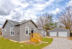 1625 N Berwick Ave in Indianapolis, IN - Building Photo