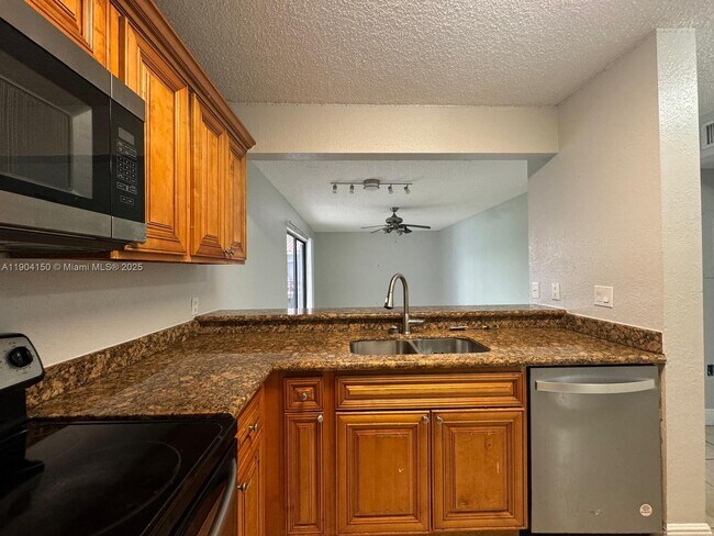 1720 Windorah Way in West Palm Beach, FL - Building Photo - Building Photo