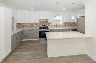 4302 Glenhaven Dr in Garland, TX - Building Photo - Building Photo