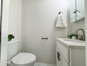 Sundale Townhomes in Sun Prairie, WI - Building Photo - Building Photo