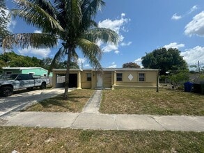1525 NW 13th Ct in Fort Lauderdale, FL - Building Photo - Building Photo