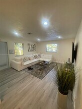 1736 N 16th Ct in Hollywood, FL - Building Photo - Building Photo