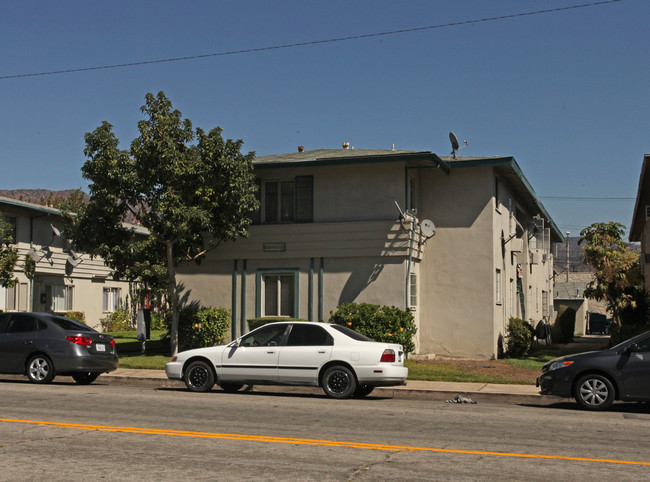 2124 Lincoln St in Burbank, CA - Building Photo - Building Photo