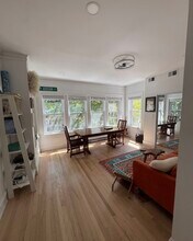 3346 N Central Park Ave, Unit 2S in Chicago, IL - Building Photo - Building Photo