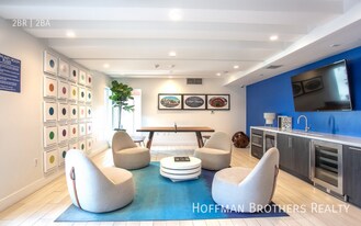 11405 Chandler Blvd in Los Angeles, CA - Building Photo