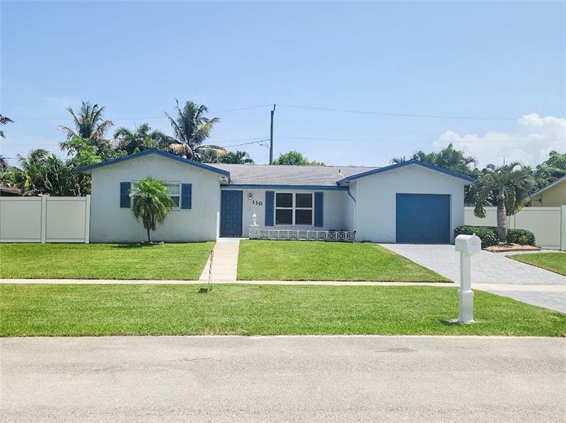 110 Seminole Ln in Boca Raton, FL - Foto de edificio