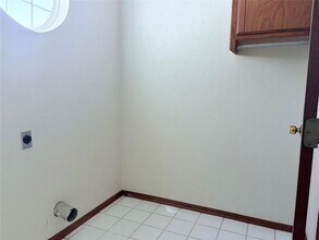 3200 Ridgecrest Ct in Norman, OK - Building Photo - Building Photo