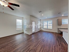 372 Aspen Waters in New Braunfels, TX - Building Photo - Building Photo
