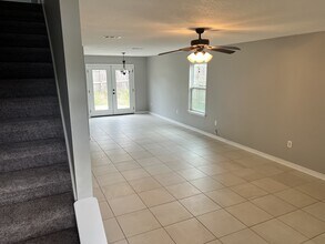 103 Haislip Dr in Crestview, FL - Foto de edificio - Building Photo