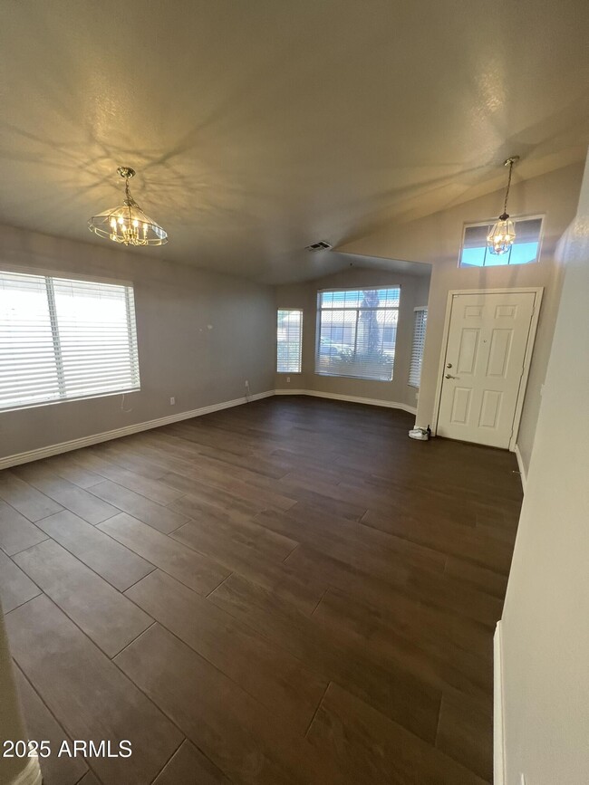 716 E Gary Dr in Chandler, AZ - Building Photo - Building Photo