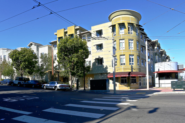 One Church Street Apartments in San Francisco, CA - Foto de edificio - Building Photo