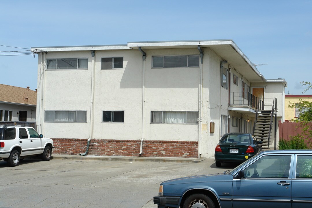 1433 Dwight Way in Berkeley, CA - Building Photo