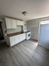 321 N 10th St in Darby, PA - Building Photo - Building Photo
