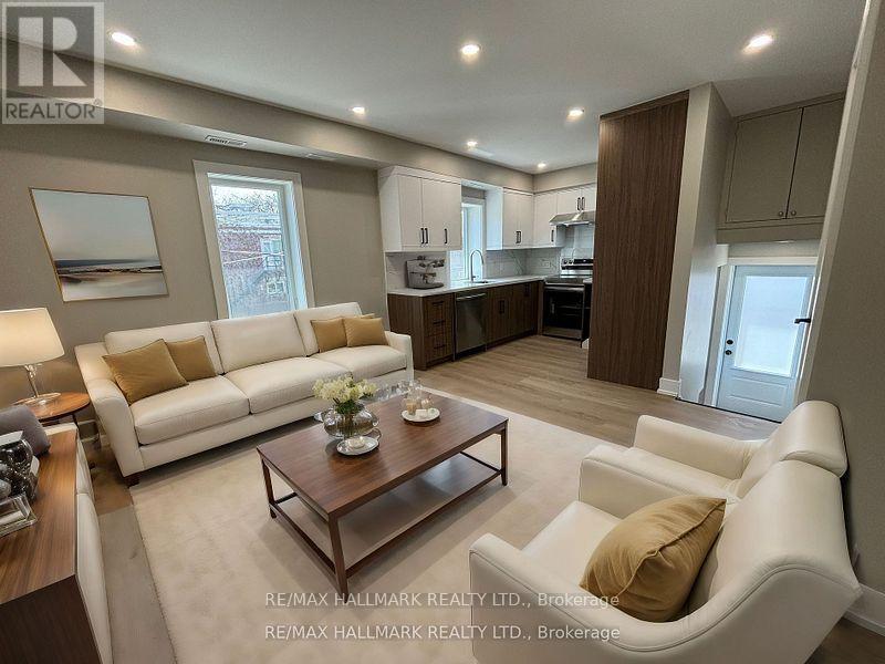 76 Annette St in Toronto, ON - Building Photo