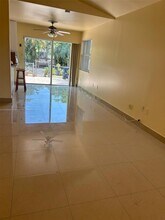 6427 SW 132nd Ct Cir in Miami, FL - Building Photo - Building Photo