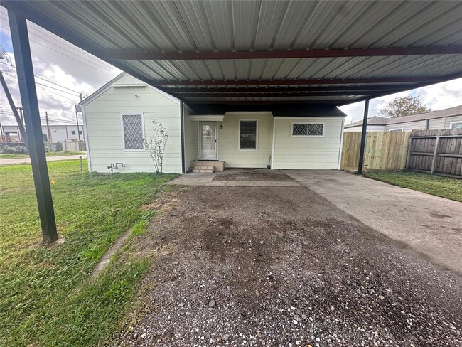 property at 12922 Ellen Ln